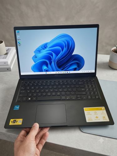💻 លក់ឡៃឡុង Laptop ASUS X515EA មួយទឹកស្អាត ៩៥%