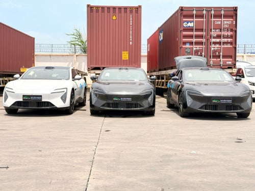 🚘ទើបមកដល់ថ្មីៗ ត្រជាក់ៗ តំលៃល្អៗ រូបរាងស្អាត ទំនើប កំលាំងខ្លាំង 682hp🚘NEW 2026 AVATR 06T 741km MAX