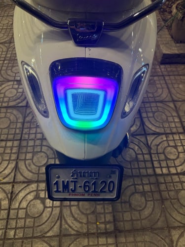 លក់ស្តប់vespa 98% តម្លៃ22$មិនមែន100ទេ