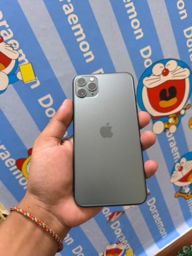 11promax 64Gសាណុំម ដូរថ្មរួច165$