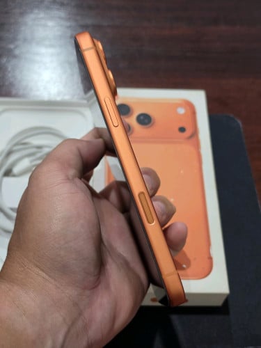 17 Pro Max 🧡🧡 ថ្មីណាស់99.999%
