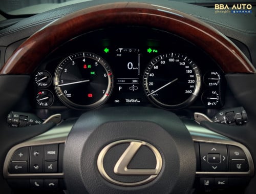 2016 Lexus LX570 អប់សិនពេញ គ្មានខ្វះ