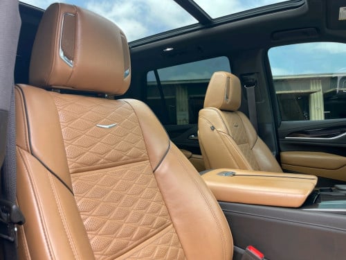 2021 l Cadillac Escalate ESV l Speakers 36 l LWB