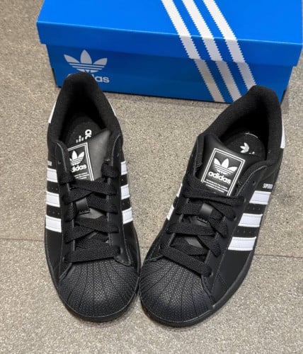 Adidas super star