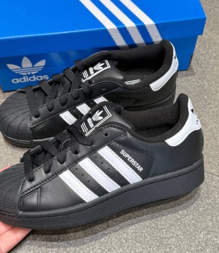 Adidas super star