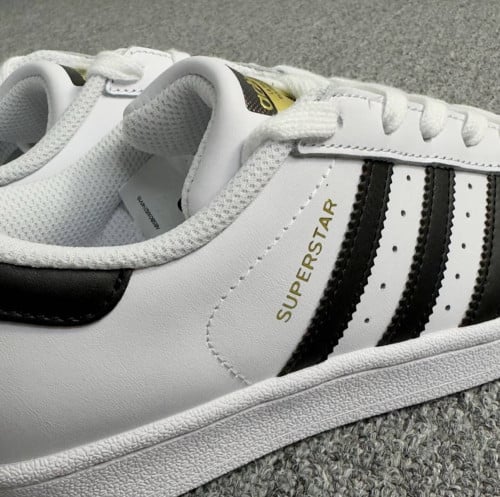 Adidas super star