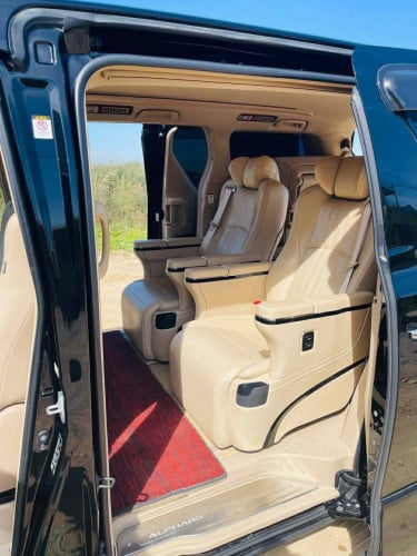 ALPHARD 2010 For Rent /出租