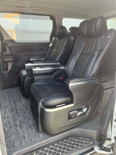ALPHARD 2010 For Rent /出租