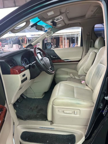 ALPHARD 2010 For Rent /出租