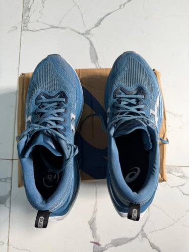ASICS superblast 2 លេខ 42.5 ទើបប្រើបាម១០០km original
