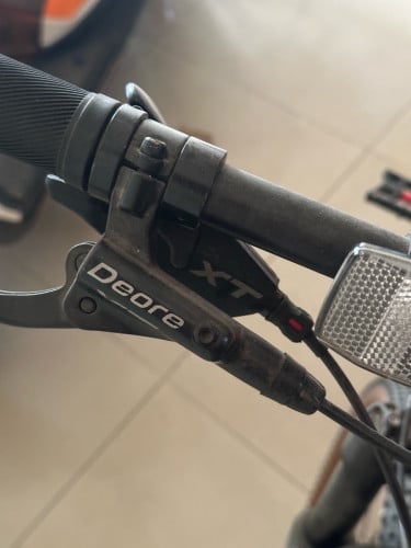 Bicycle for sale (Cannondale)