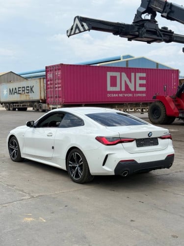 BMW 420i  2021 ក្រដាស់ពន្ធ Free Up M4