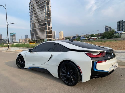BMW I8 2015 ម្ចាស់ដេីម