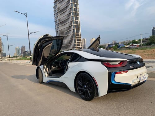 BMW I8 2015 ម្ចាស់ដេីម