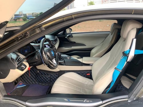 BMW I8 2015 ម្ចាស់ដេីម