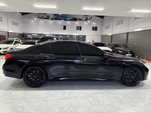 BMW740i 2016 ថ្នាំសុីន១ជុំ