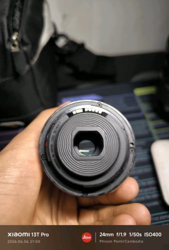 Canon 200D only one