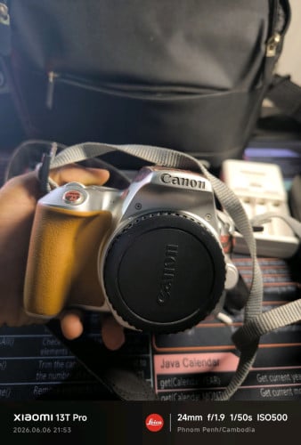 Canon 200D only one