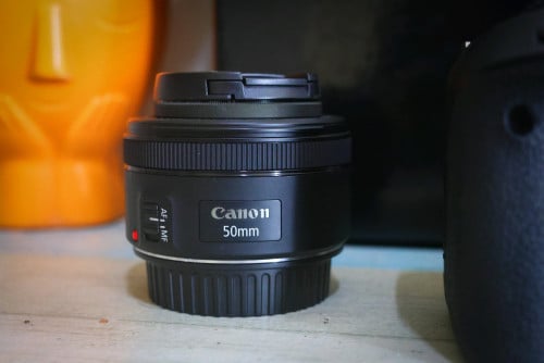 Canon 77D + lense 18-135mm