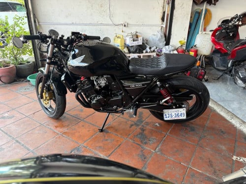 CB400SF