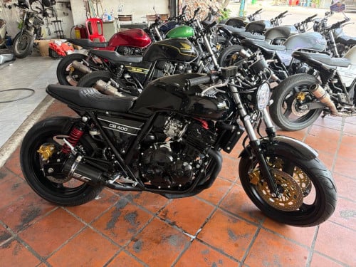 CB400SF