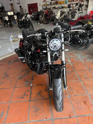 CB400SF