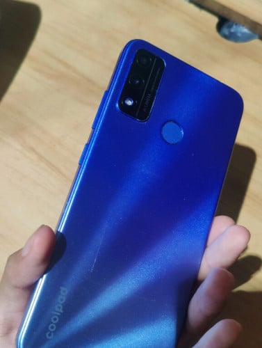 Coolpad 128G Ram 4 នៅថ្មី