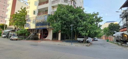 Corner Building for Rent Near Deum Thkov Market