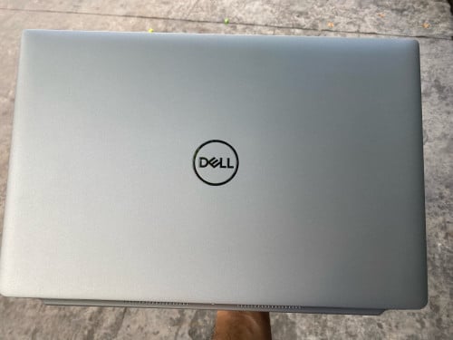 Dell Precision 3571 ស្អាត