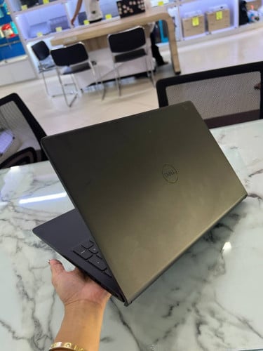 Dell Vostro 3520