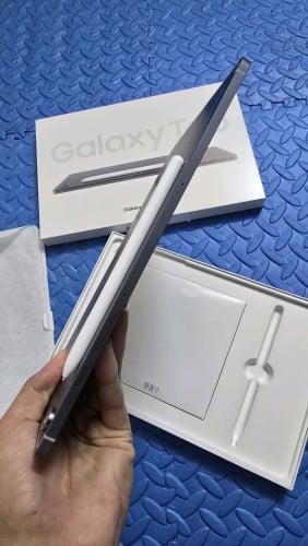 Galaxy tab S10 FE SIM+WiFi 8G 128G 99% full box 339$