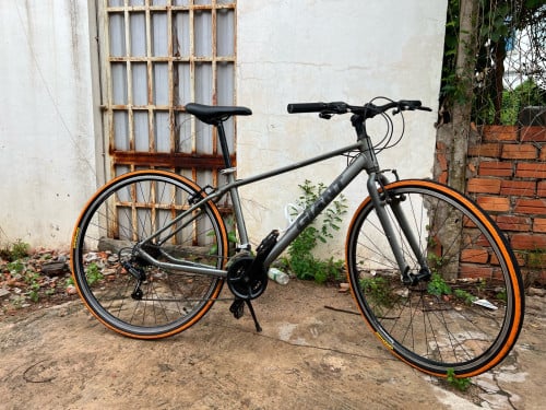 Giant Escape2 តម្លៃ190$