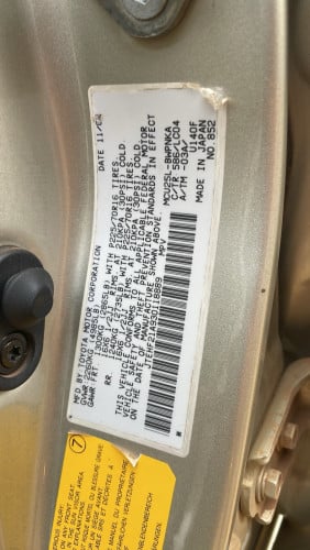 Highlander ឆ្នាំ 03 ប៉ុង 2 V6 4WD
