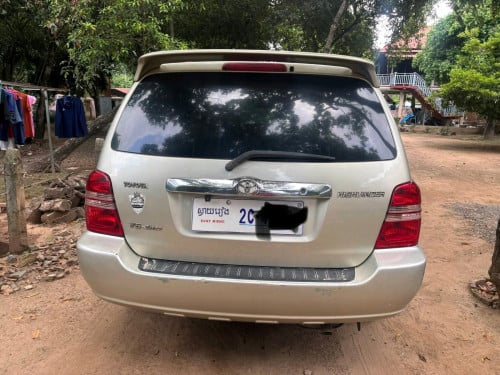 Highlander V6 តម្លៃធូរ