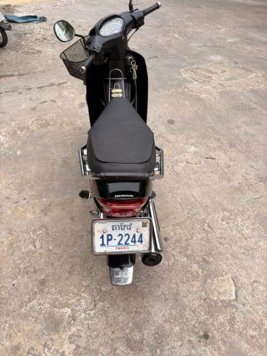 Honda Dream 018