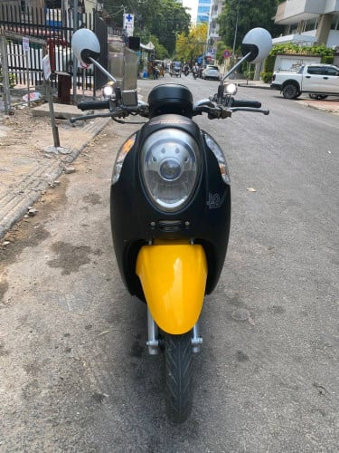 Honda scoopy
