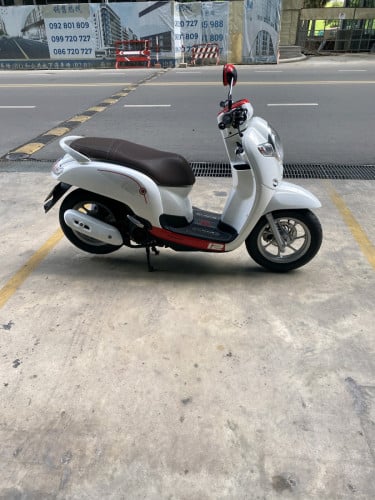 Honda scoopy 2020