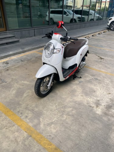 Honda scoopy 2020