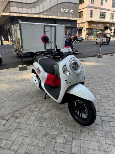 Honda scoopy 2023