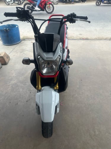 Honda zoomer x 018