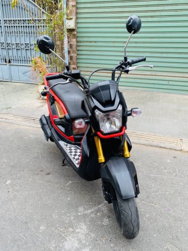 Honda ZOOMER x (110cc, year2018, 720$) have all documents