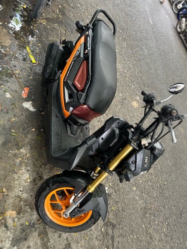 Honda zoomer X zin year 2017 មានពន្ធ