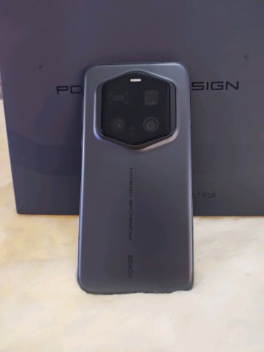 Honor Porsche Design Magic7RSR ram24G+24G /1T sim2 ស្អាត99% សុំនុំហ្សីន1set