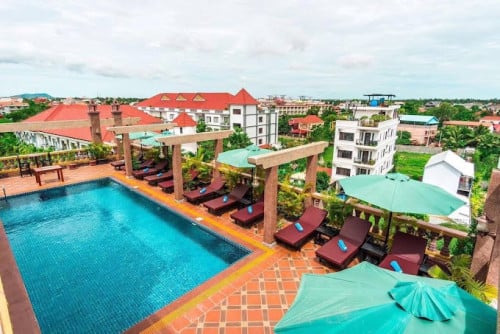 Hotel for rent and open near pub street / សណ្ឋាគារសម្រាប់ជួល និងបើកនៅជិតផ្លូវផាប់ស្រ្ទីត