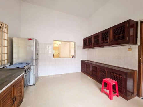 House Villa for rent in Chrouy Chong Va