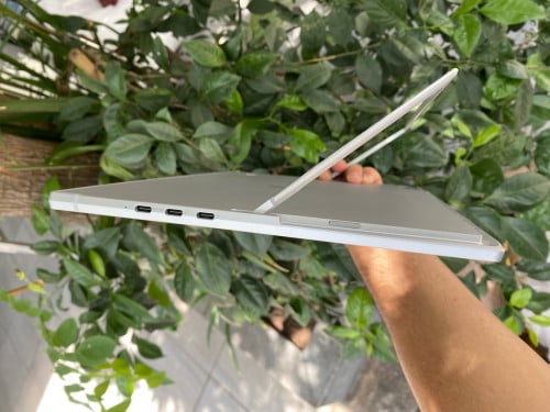 HP Elite X2 G8 ស្អាត 98 %
