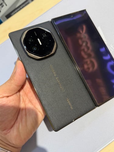 Huawei Mate XT Ultimate Design 16GB 1TB Black China version