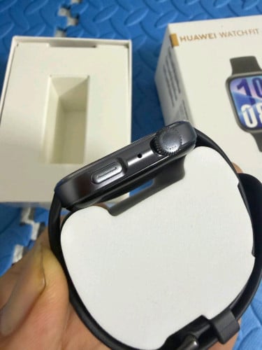 Huawei watch Fit4 black 75$