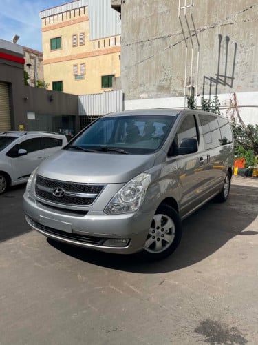 HVX 2011 full option silver ក្នុងលឿង ឡានស្អាត អត់បុកប៉ះ អត់ច្រេះ បង់រំលស់ងាយៗ