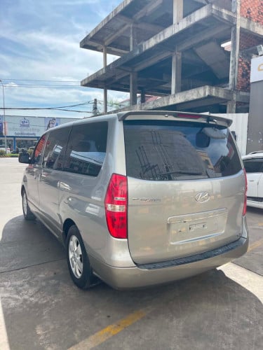 HVX 2011 full option silver ក្នុងលឿង ឡានស្អាត អត់បុកប៉ះ អត់ច្រេះ បង់រំលស់ងាយៗ